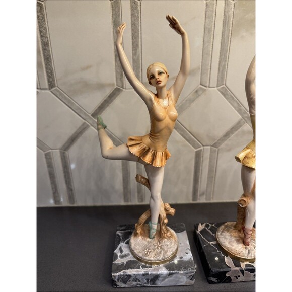 TWO Vintage Simonetti Depose Italy Ballerina Figurines #351 & 352 Carrara Marble - Picture 4 of 15